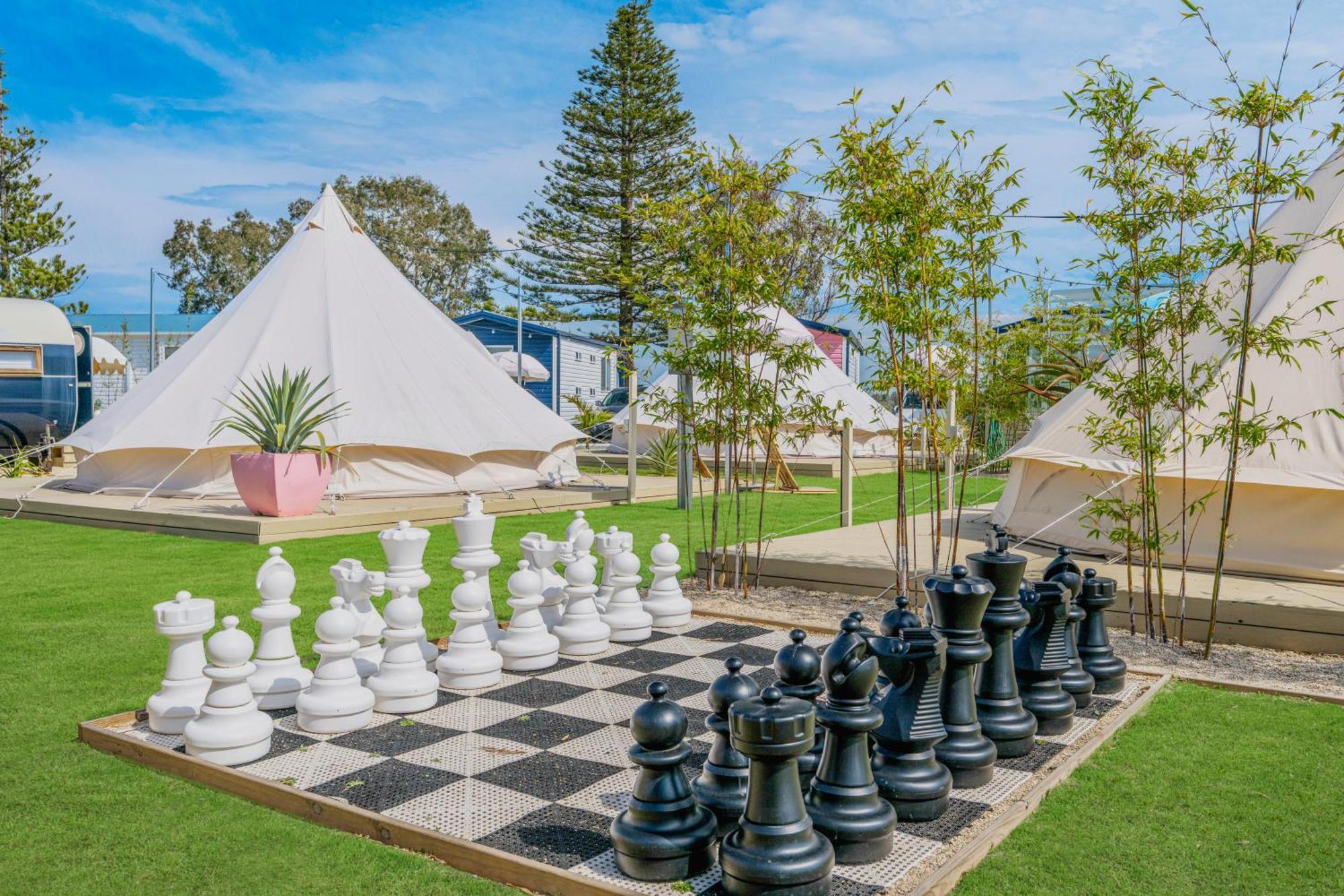 Camp Jordan Hotel Порт Макари Екстериор снимка